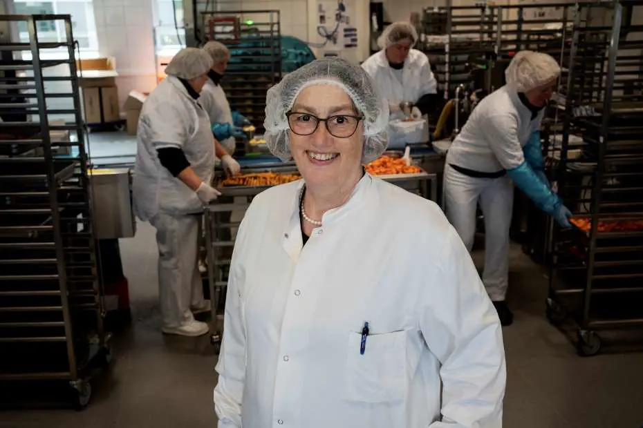 Fælleskøkkenet Kirsten Skovsby medarbejdere gulerødder