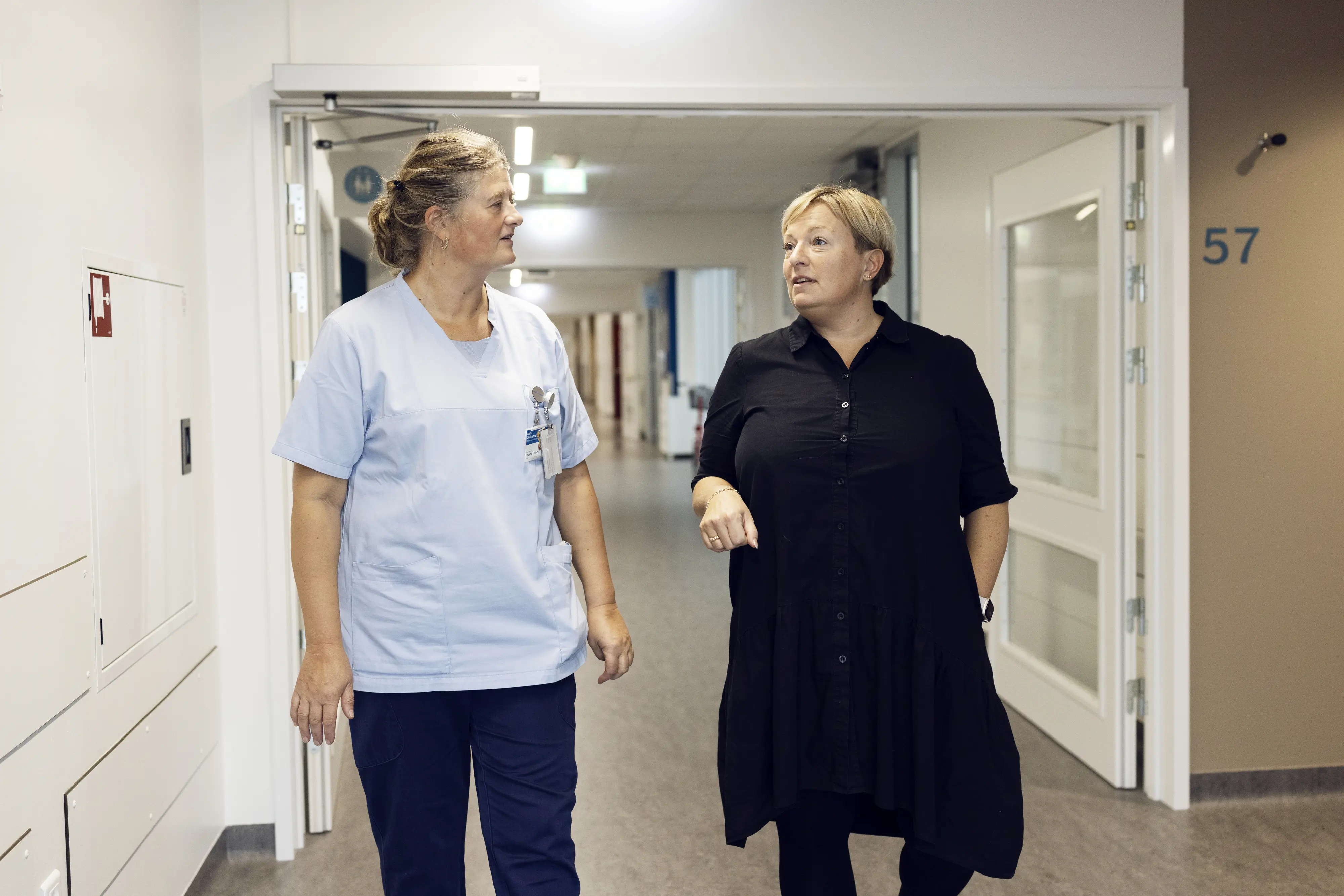 Sosu-assistent Anita Christensen og specialkonsulent Gitte Vase på Sygehus Lillebælt.